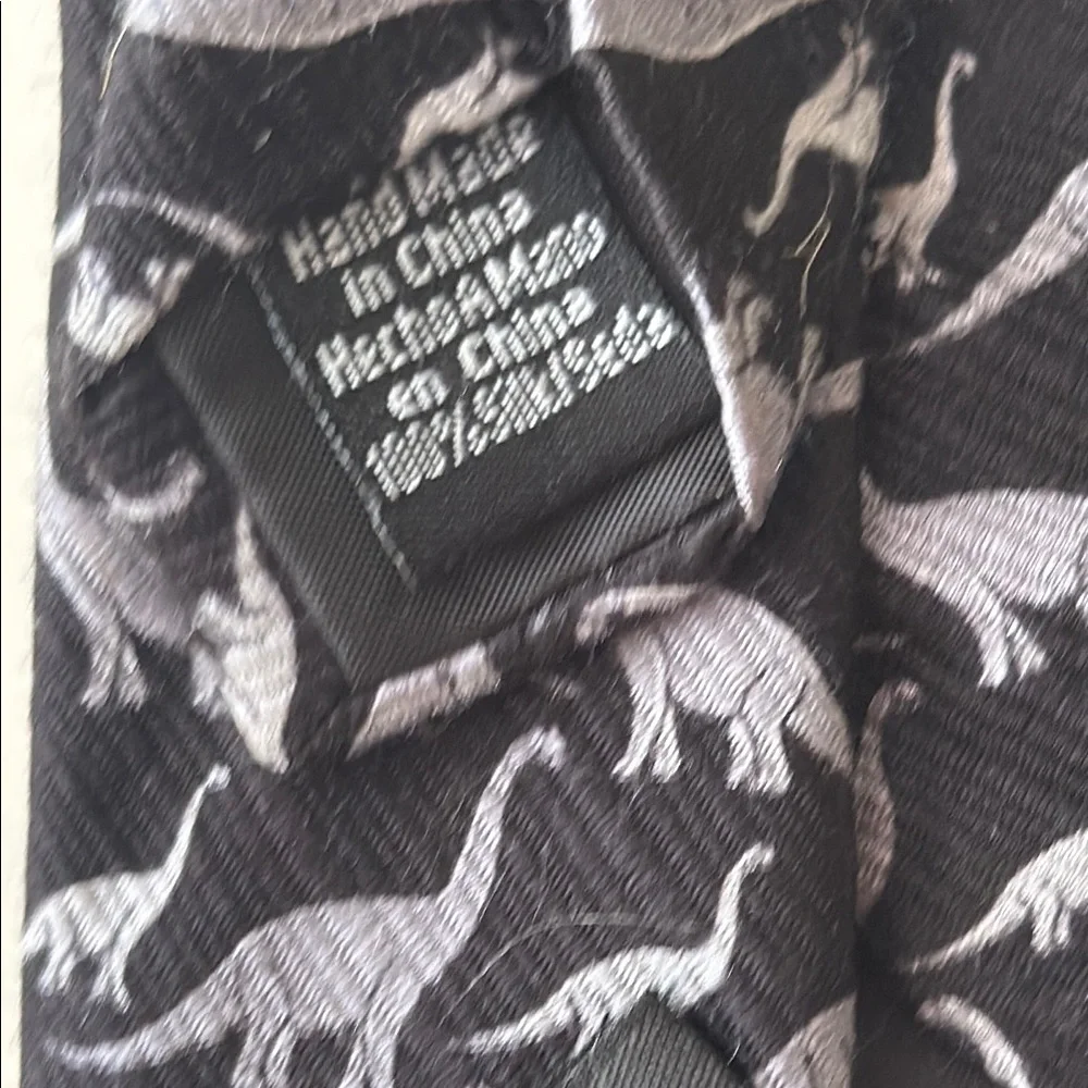 Boys 14” Clip-on Neck Tie Dockers Dinosaur Print 100% Silk